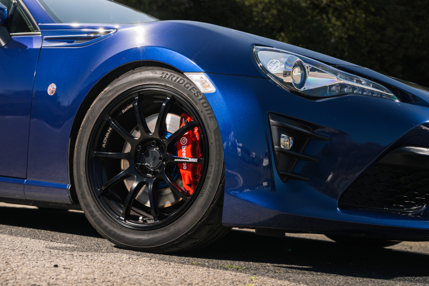 トヨタ・86のフロントタイヤ