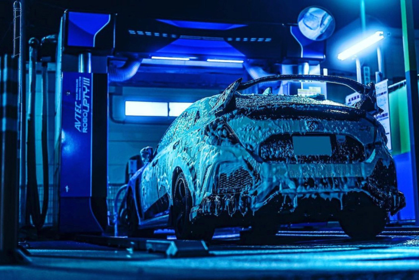 ホンダ・シビックタイプR（FK8）と洗車