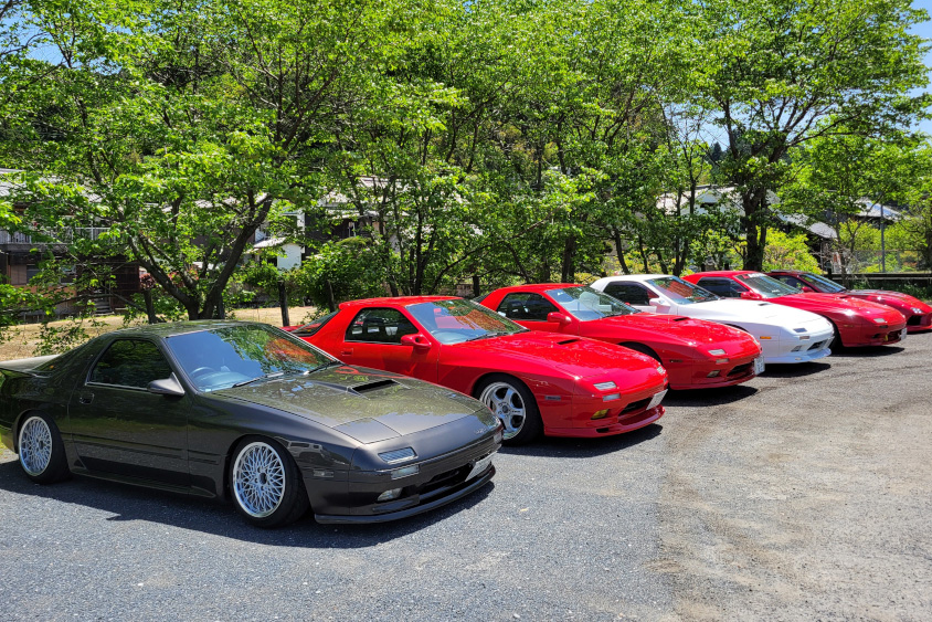 青春時代の憧れを現実に！ マツダ RX-7でのカーライフは家族もうらやむ“リア充”生活に | クルマ情報サイトｰGAZOO.com