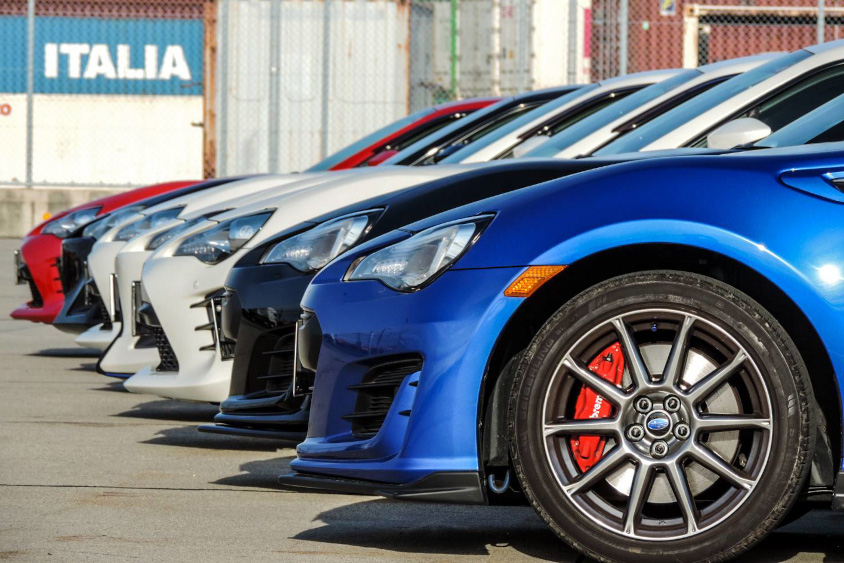 トヨタ・86が並んだ様子