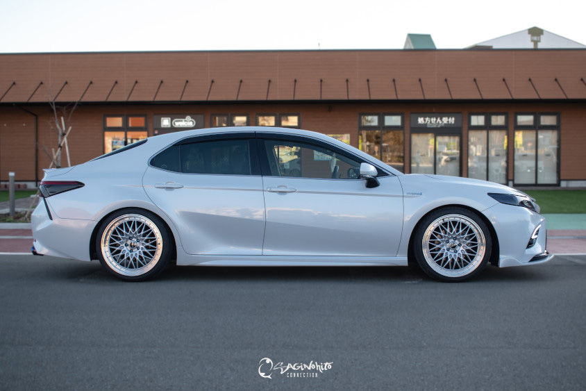 トヨタ・カムリのサイドビュー