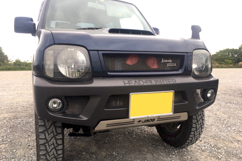 スズキ・ジムニーのスズキスポーツのバンパー