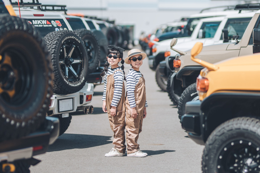 トヨタ・FJクルーザーのイベントでのお子さんの写真