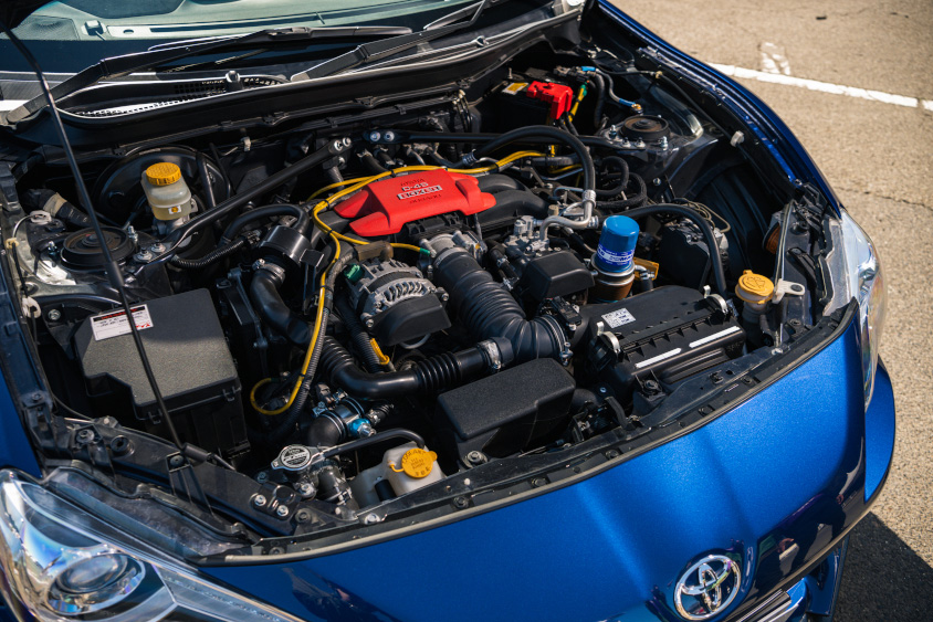 トヨタ・86のエンジンルーム