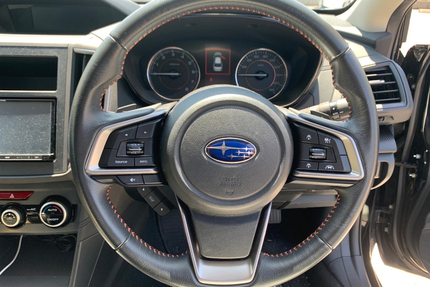 スバル・XVのステアリング