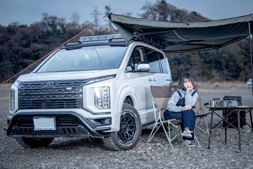 三菱・デリカD:5とオーナーのmimiさん