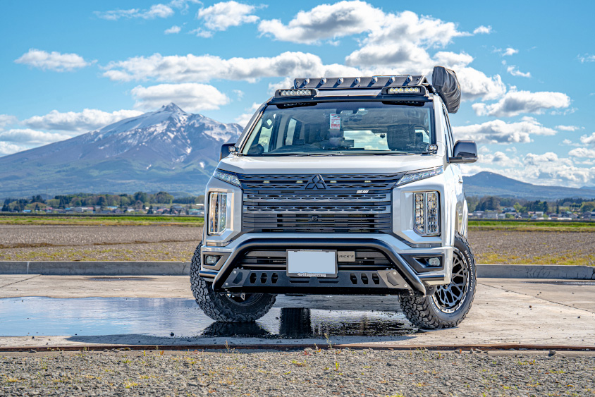 三菱・デリカD:5と大和青空