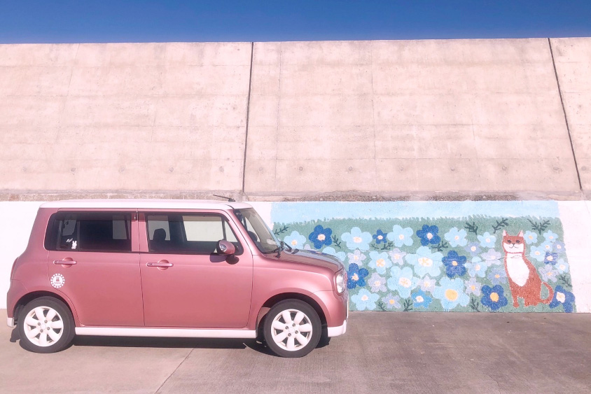 スズキ・アルトラパンと神栖千人画廊