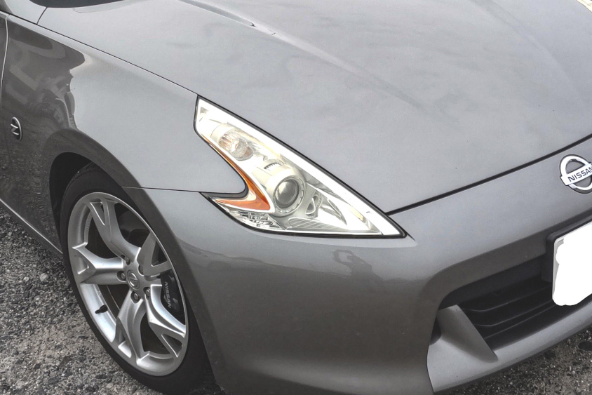 日産・フェアレディZのヘッドライト