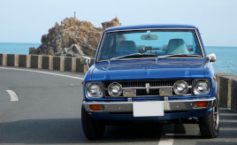 良いクルマとは、一体どんなクルマだろう？答えは、トヨタ・カリーナ1400デラックスの中に