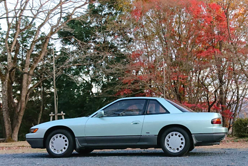 日産・シルビア（S13）の左サイド