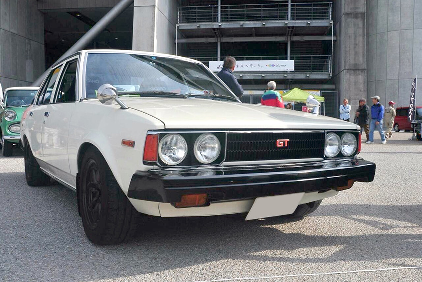 トヨタ・カローラのフロントビュー