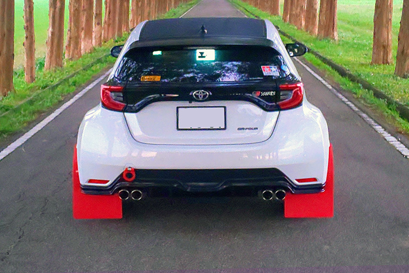 トヨタ・GRヤリスとマッドフラップ