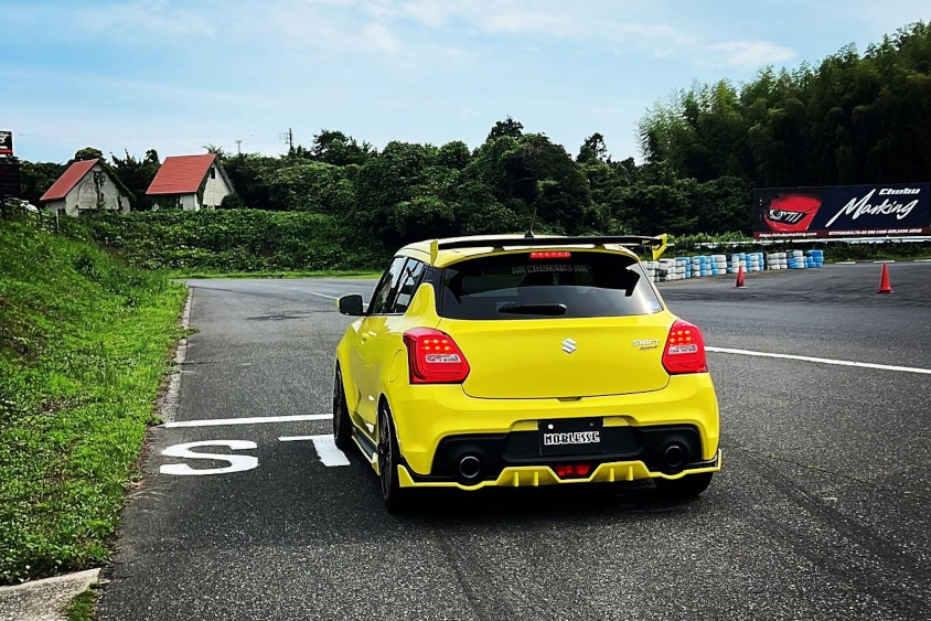 スズキ・スイフトスポーツ