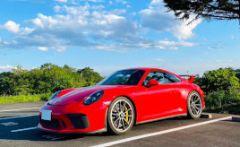 30年想い続けてきた夢に近づけた理由は、クルマ好きの仲間に恵まれたから