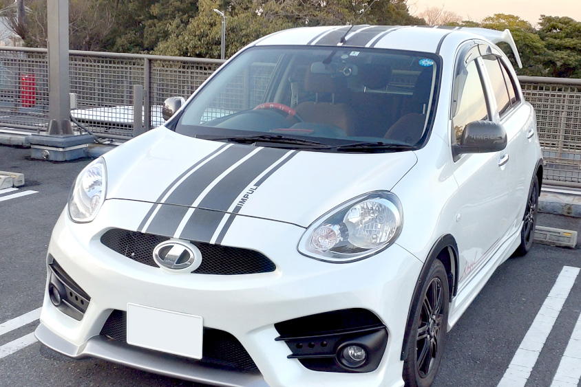 日産・マーチのインパルのデカール