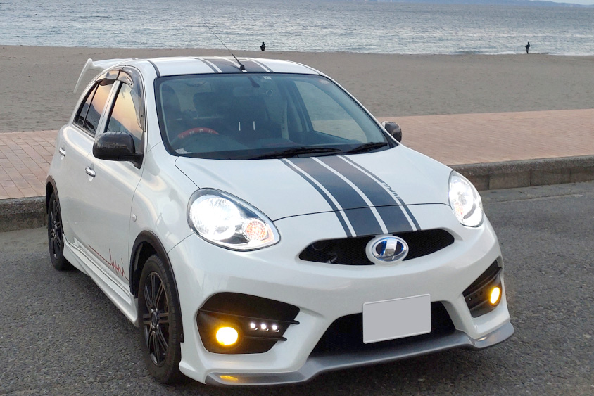 日産・マーチのフロントビュー