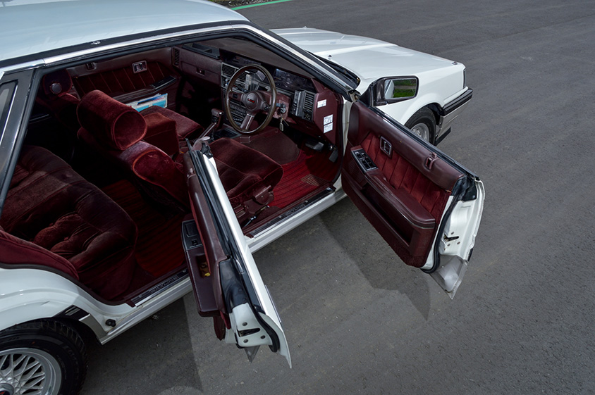 日産スカイラインHR31前期型