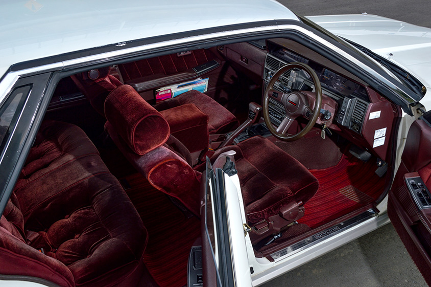 日産スカイラインHR31前期型