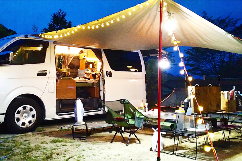 トヨタ・ハイエースとキャプのイメージ