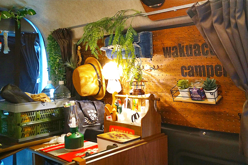 トヨタ・ハイエースの雰囲気のあるインテリア