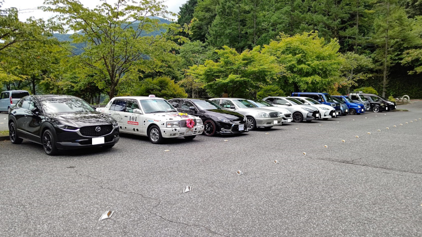 特装倶楽部のオフミーティングの様子