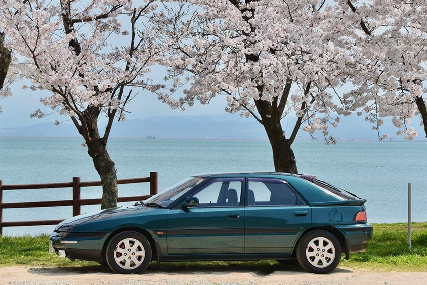 マツダ ファミリアアスティナ