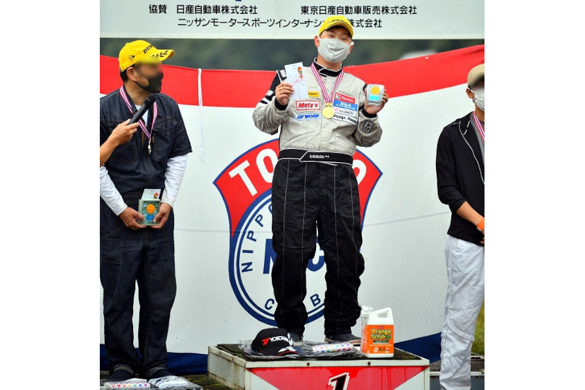 ダートトライアルで勝利を挙げたオーナーさん