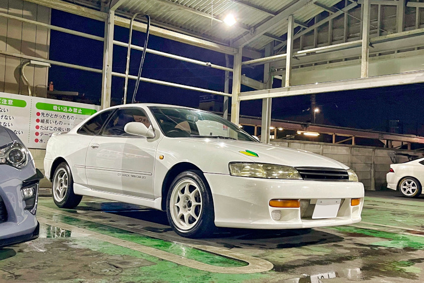 カローラレビン