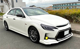 FRセダンでマニュアル。ここにこだわって迎え入れたマークX GRMN