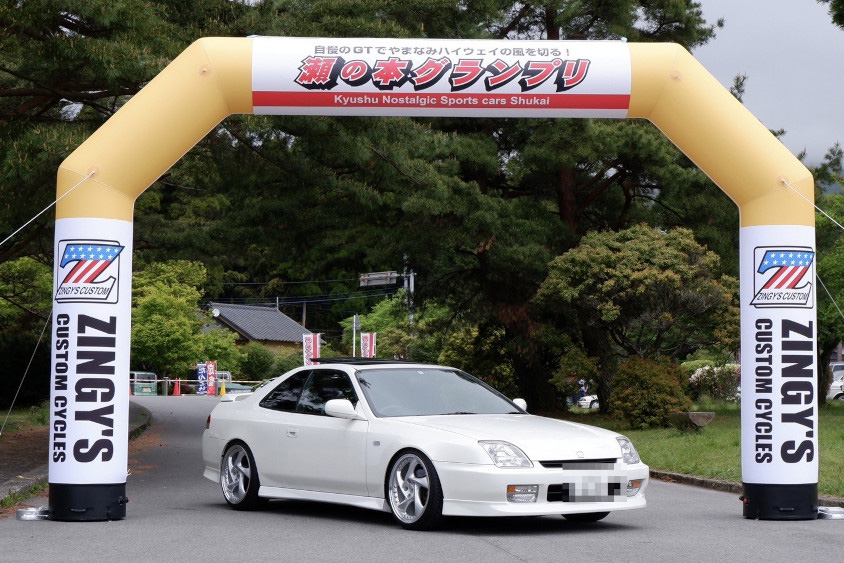 ホンダ・インテグラ（5代目）とオフ会のゲート