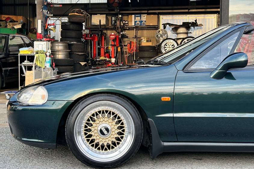 ホンダ・CR-Xデルソルのフロントホイール