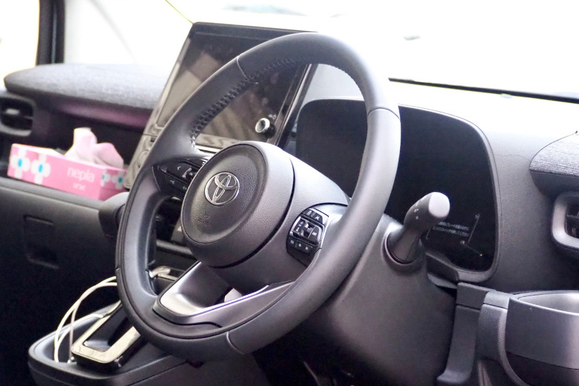 トヨタ・シエンタの運転席