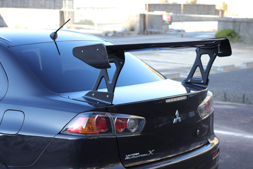 三菱・ランサーエボリューションⅩのリアウイング