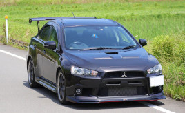 「僕にとっての架け橋」三菱・ランサーエボリューションⅨ＆Ⅹで見つかる、大切な仲間と父との絆