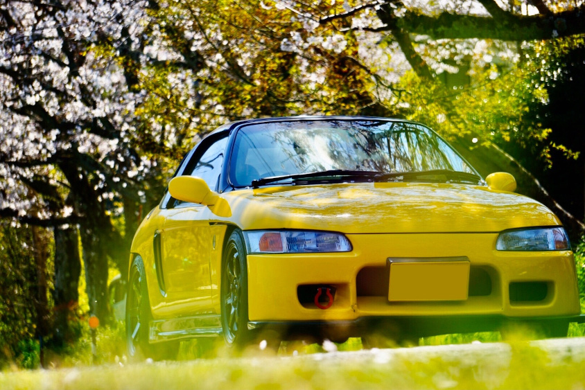 ホンダ・ビートと春の風景