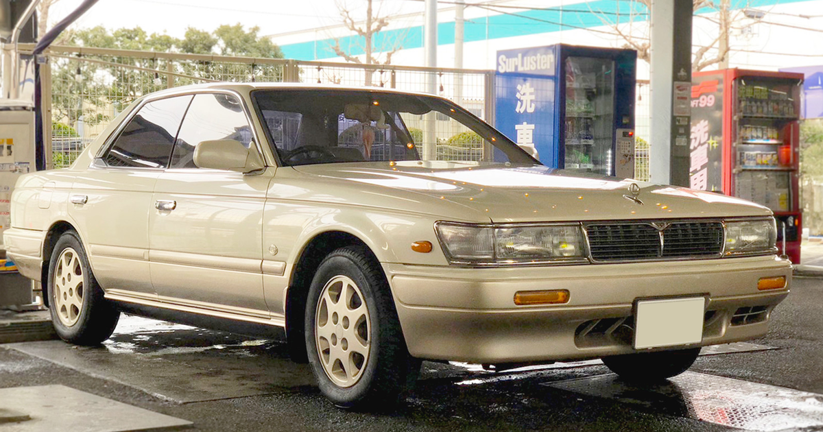 幼少期からの憧れが実現。友人から受け継いだ美しい純正の日産