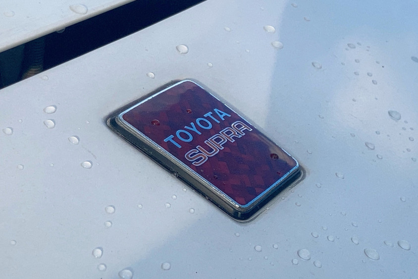 トヨタ・スープラ（GA70）のエンブレム