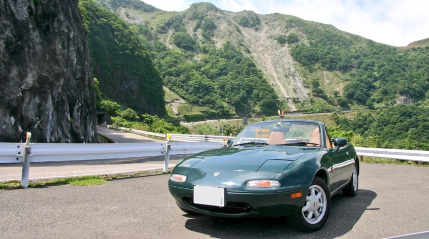 ユーノスロードスター Vスペシャルと山道