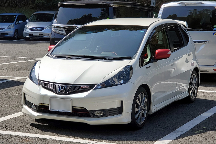 ホンダ　フィットRS