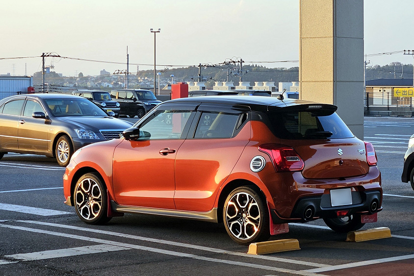 スズキ　スイフトスポーツ
