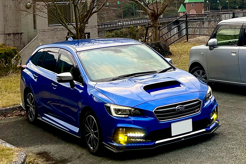 スバル レヴォーグ