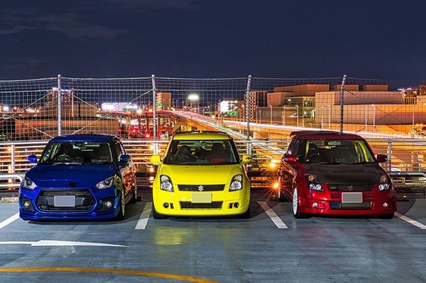 3台のスズキ・スイフトスポーツ