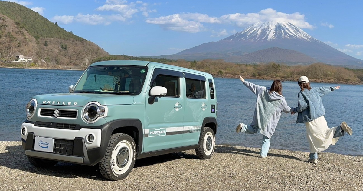 こだわりは白とオフブルーの2:8！私らしさを詰め込んだスズキ ハスラー