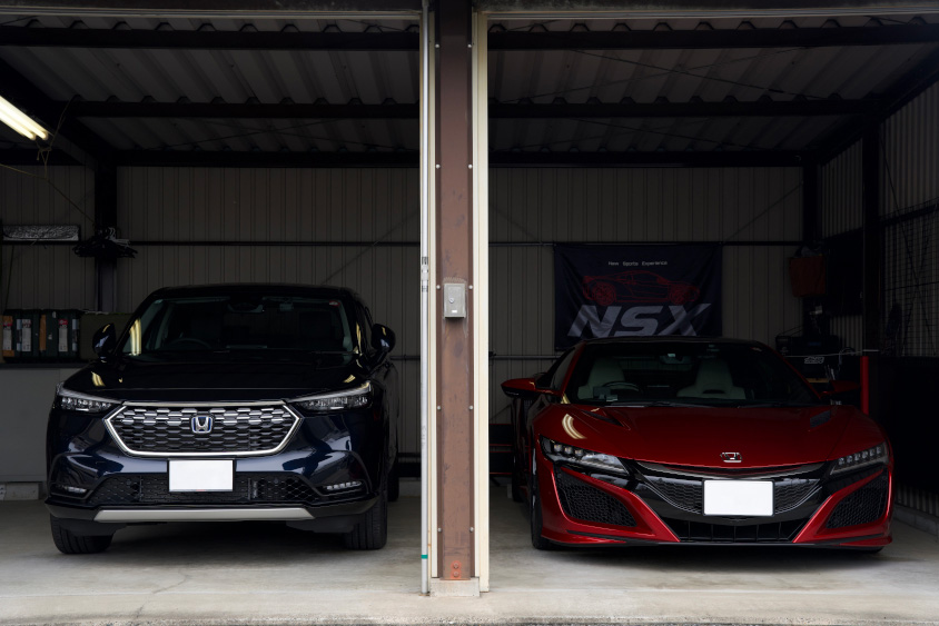 ホンダ・NSXとヴェゼル