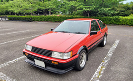 自分を育ててくれたAE86に乗って34年。このクルマ以外、考えられない理由とは