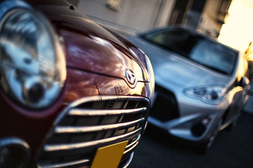 ダイハツ・ミラジーノとトヨタ・アクア