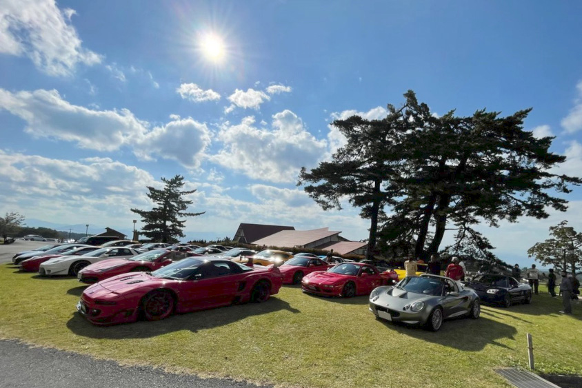 ホンダ・NSXのオフ会と青空