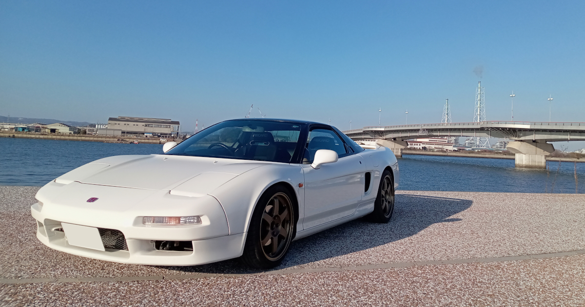 ホンダ NSXは、あと30年は乗りたい同年代の「同士」 | クルマ情報