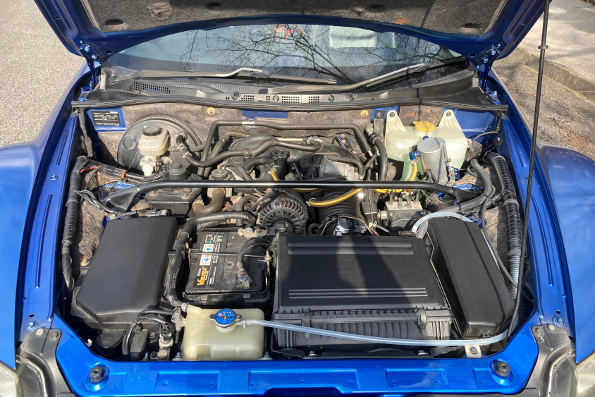 マツダ・RX-8のエンジンルーム